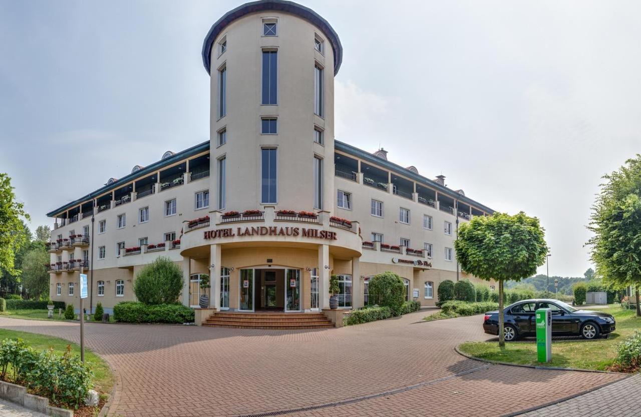 Hotel Landhaus Milser Duisburg Exterior foto